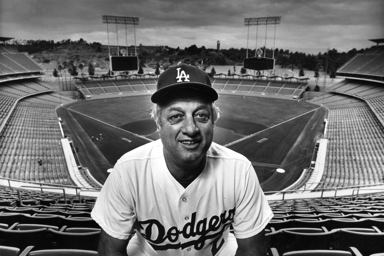 Tommy Lasorda en el Dodger Stadium en 1982. Foto: Cortesía George Rose / Los Angeles Times