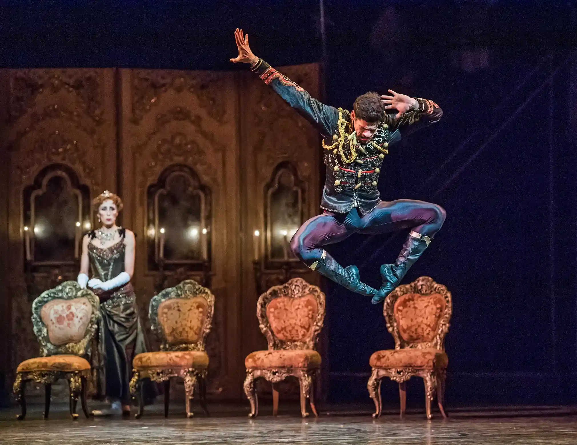 Thiago Soarez con Itziar Mendizábal. "Mayerling", 2018. Cortesía de The Guardian, Londres, Inglaterra.