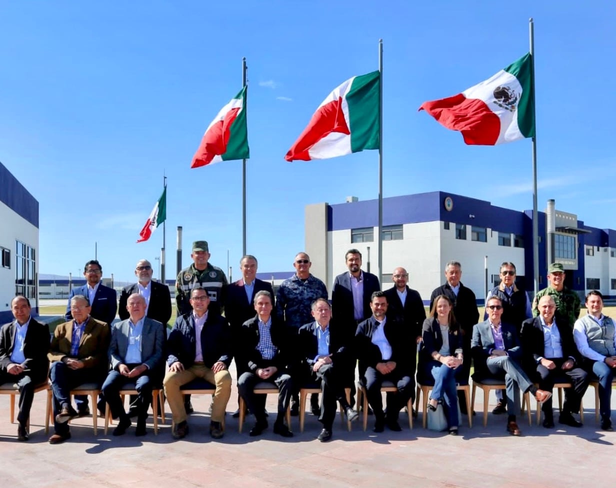 La plana mayo del CCE en su visita al AIFA. Foto gobierno de México.