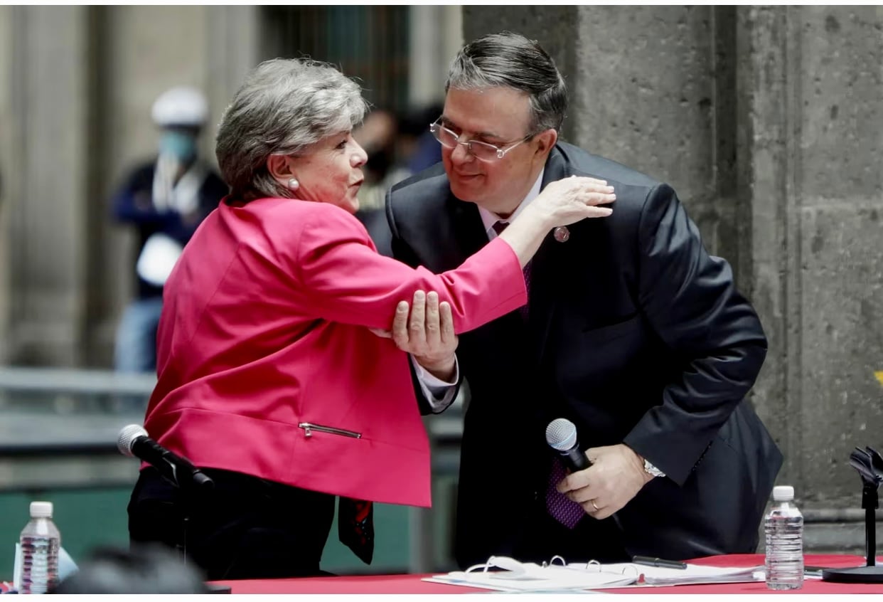 Alicia Bárcena y Marcelo Ebrard. Foto SRE. 