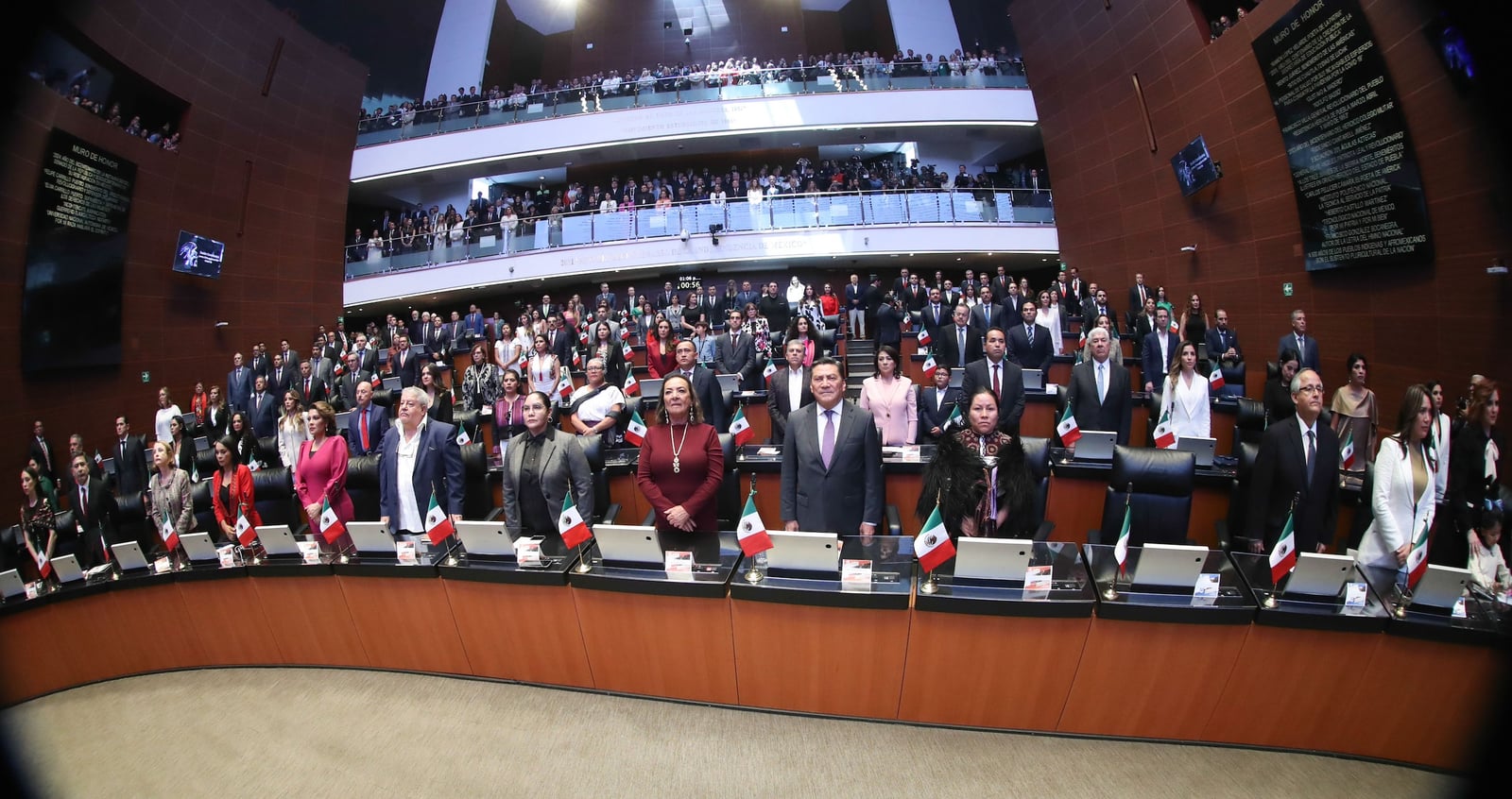 Diputados y Senadores Toman Protesta para la LXVI Legislatura