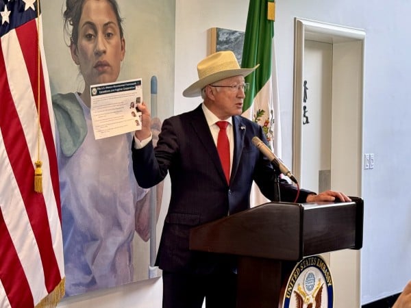 Embajador Ken Salazar advierte sobre riesgos de la reforma judicial en México