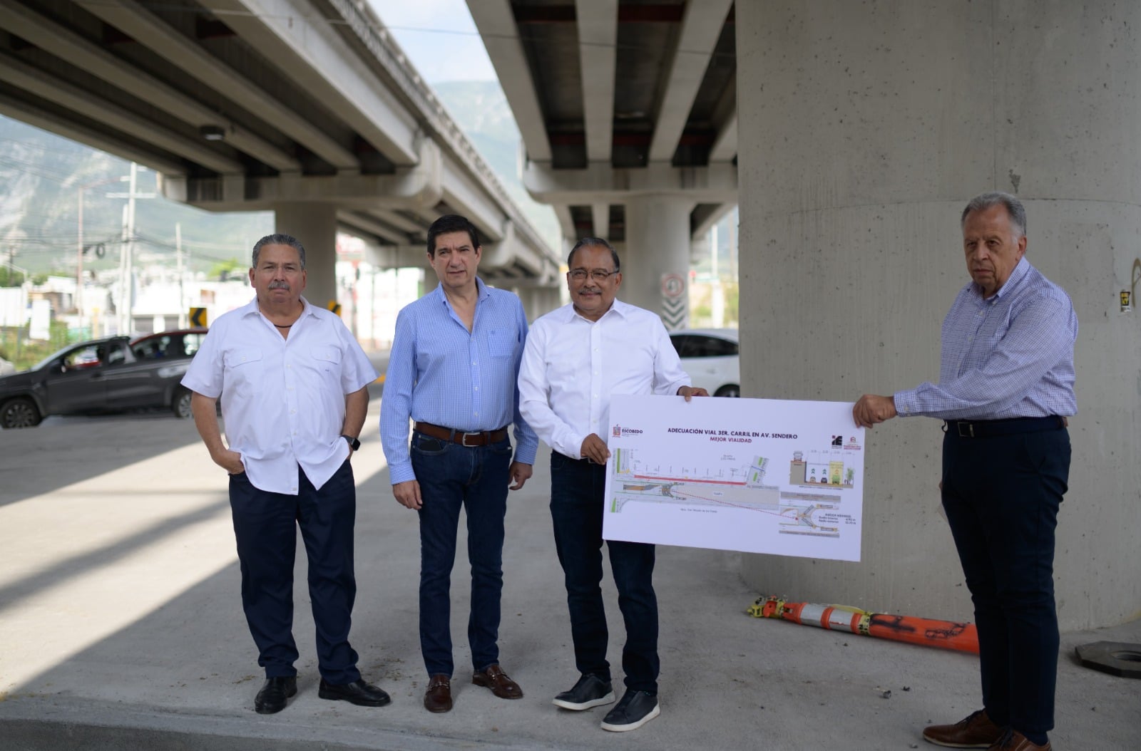 Supervisa Mijes obras que mejorarán la movilidad en Escobedo.