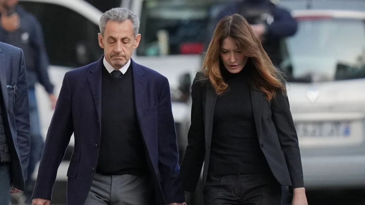 En Francia la justicia mete presos; en México, mete brocha