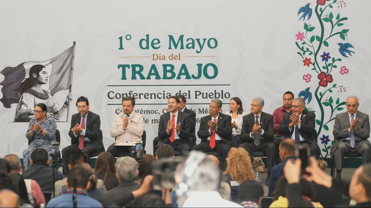 Durante la conmemoración del Día del Trabajo, los sindicatos pidieron a la presidenta Sheinbaum una reforma fiscal en México. 