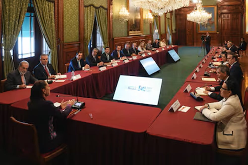 Funcionarios de la 4T