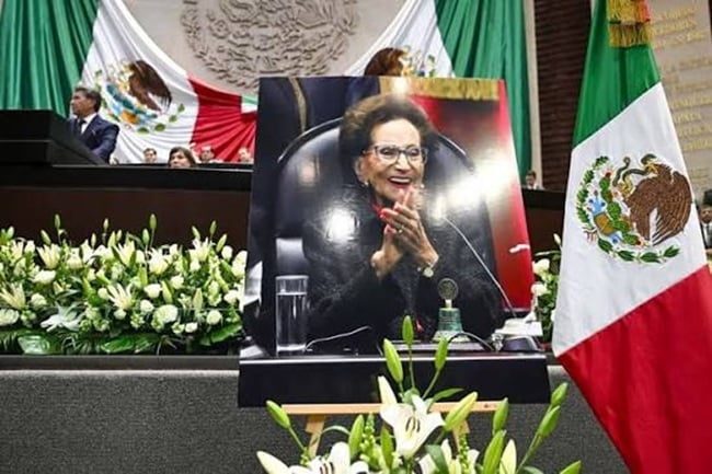 Ifigenia Martínez, símbolo de la UNAM. foto tomada de la red.