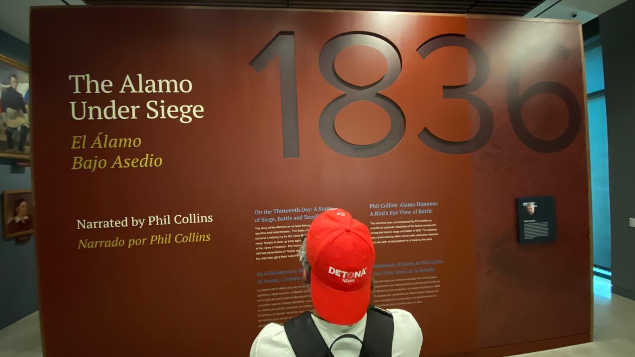 Material gráfico por Staff / DETONA.