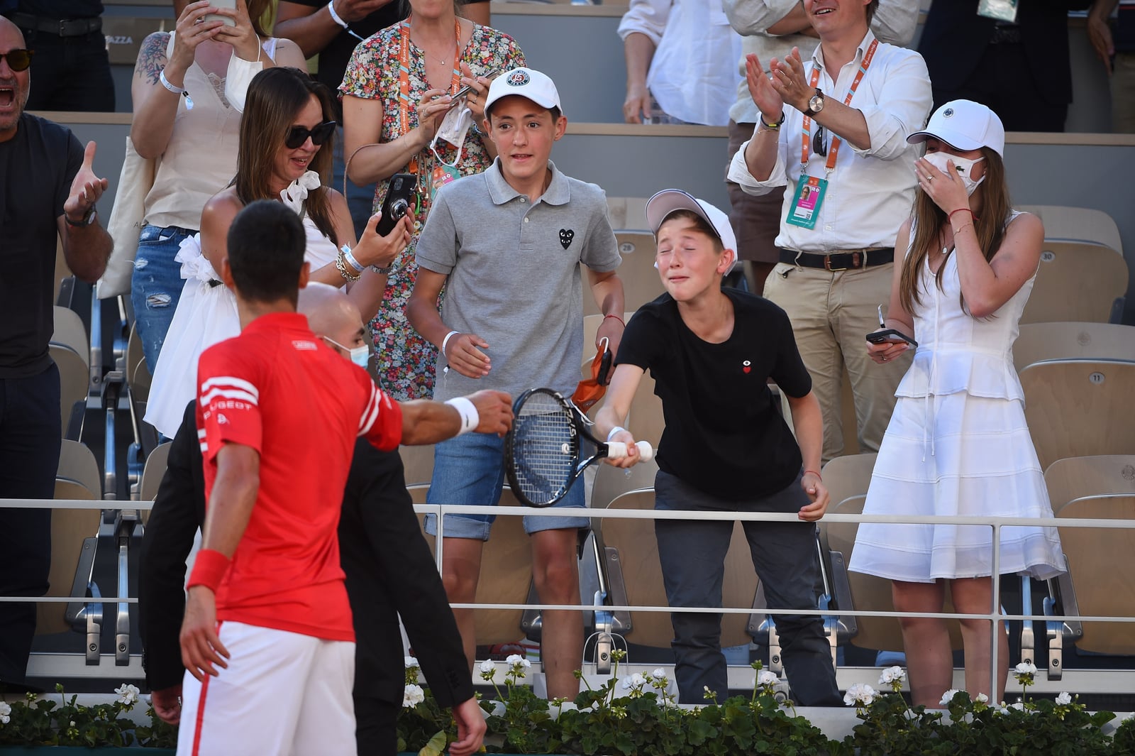 "Me animaba, me alentaba": Novak Djokovic le regala raqueta a niño mexicano