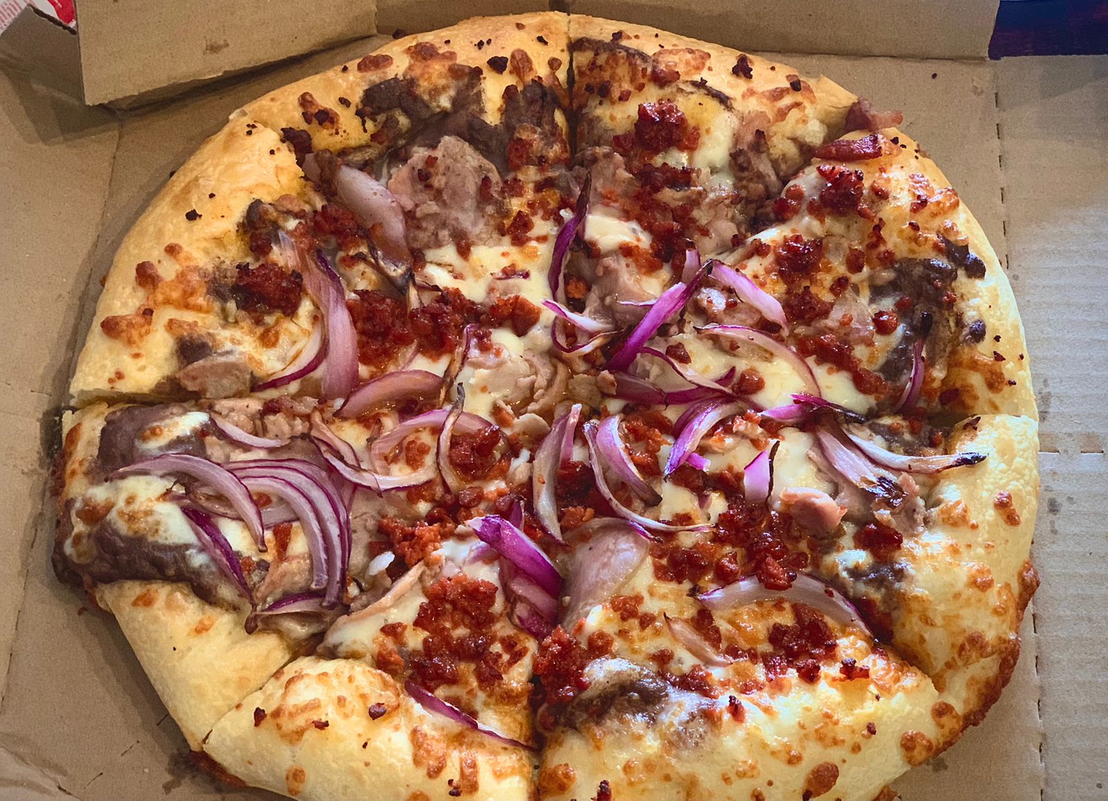 La Pizza Tlayuda que nos devoramos. Foto: Jaime Mendoza.