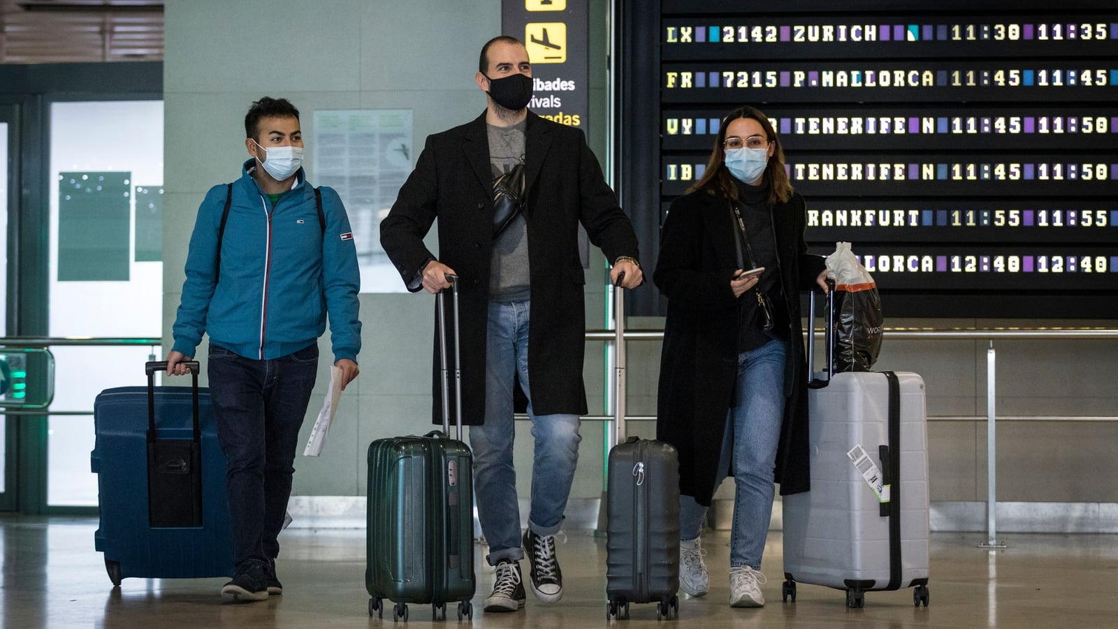 Ya hay dos casos de Omicron en Reino Unido. Foto: El País/Mónica Torres