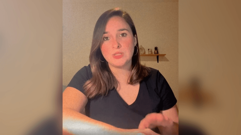 Maestra denuncia acoso y amenazas de muerte por parte de su alumno