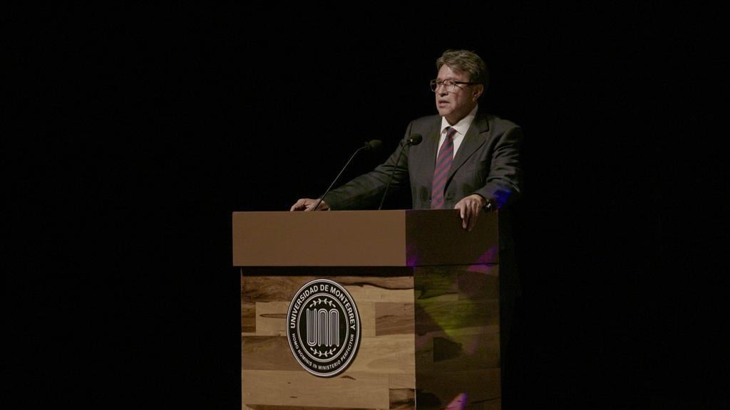 Monreal en la Universidad de Monterrey. Foto UDEM.