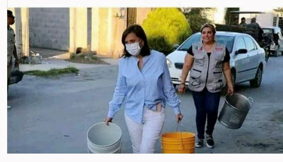 Cristina Díaz, en plena acción propagandera. Foto por el Municipio de Guadalupe.