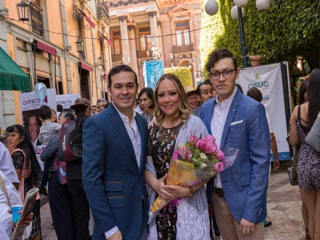 Samantha Smith y su marido Alejandro Navarro. Foto de sus propias redes sociales.