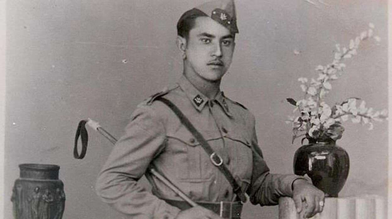 Soldado gitano durante la guerra civil española. Foto cedida por la Asociación de Mujeres Gitanas.