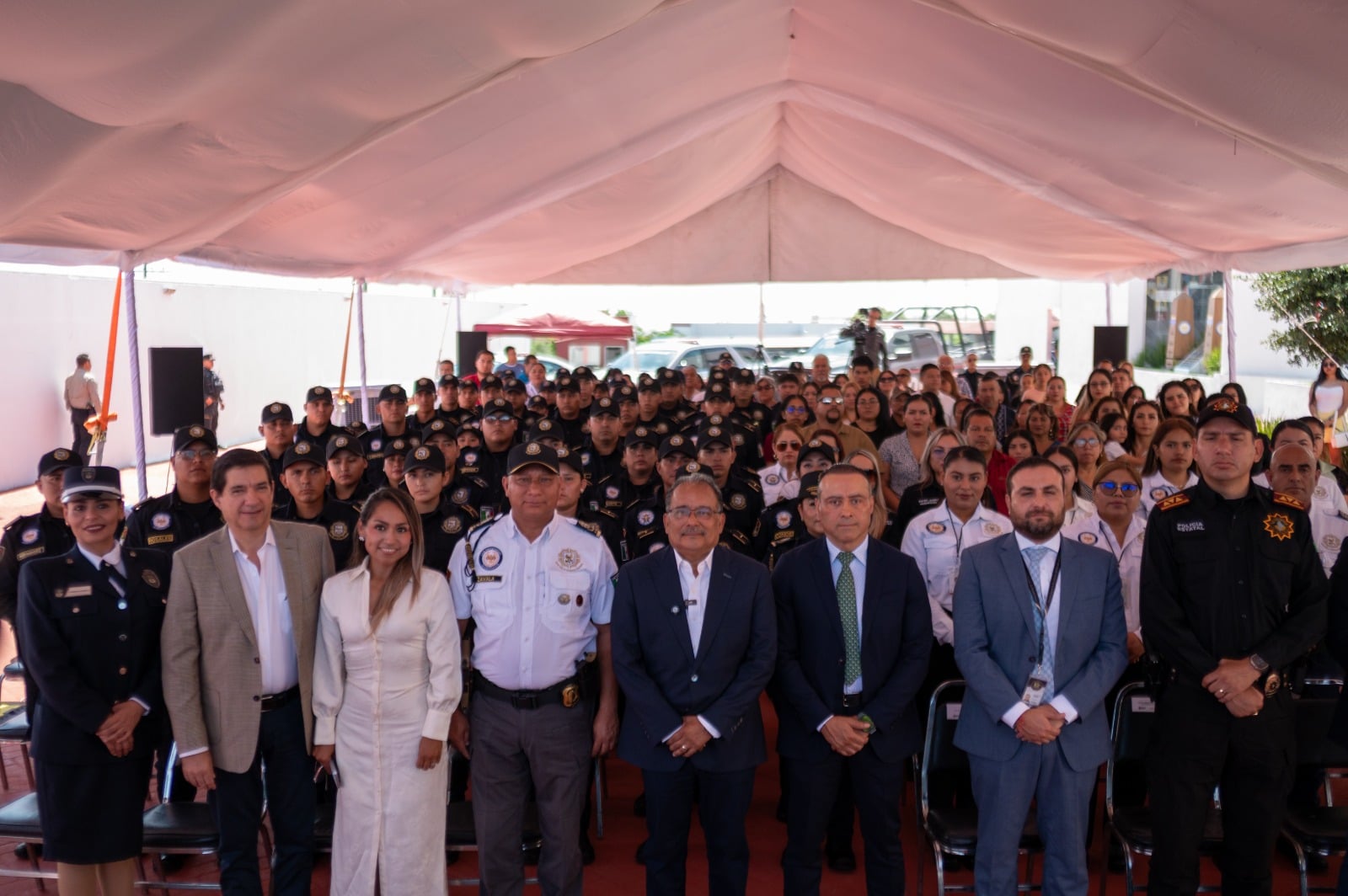 Refuerzan a proxpol nuevos policías; y reconocen actos heroicos de oficiales