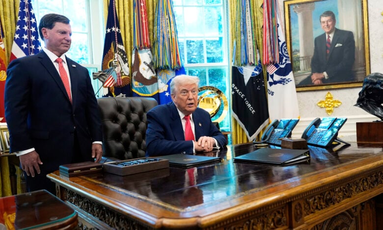 México hace lo que le decimos, dice Trump; también Canadá.