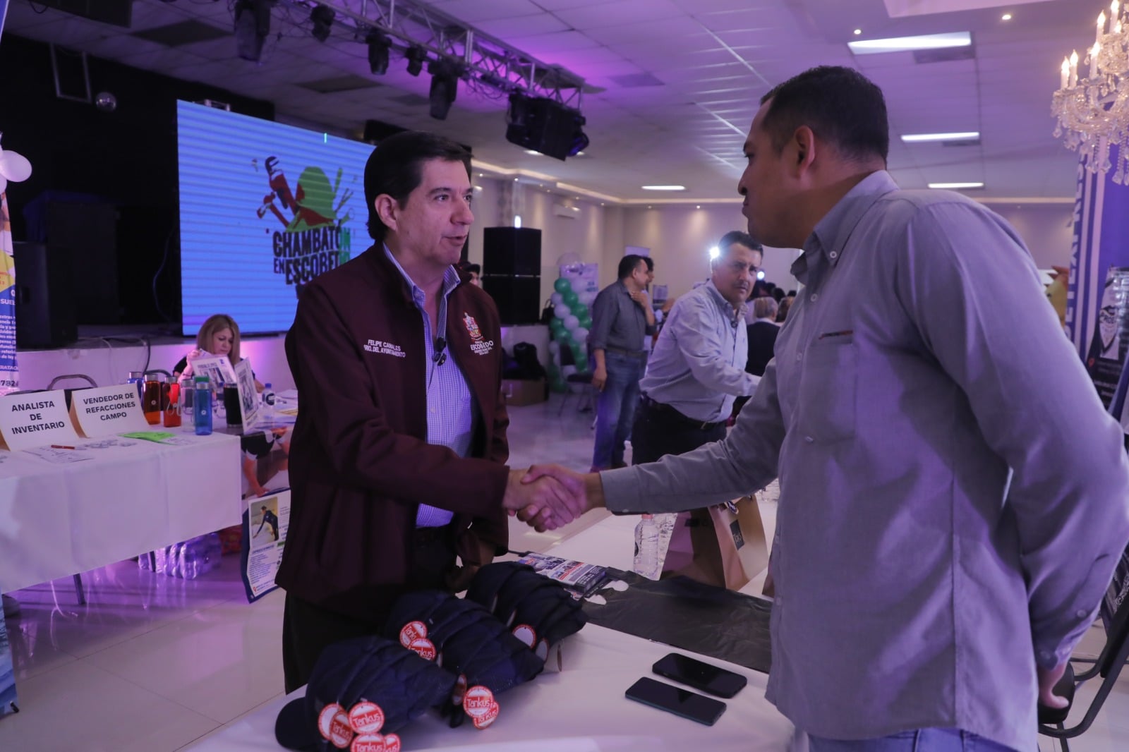 Subasta Escobedo más de 4 mil vacantes laborales en el “Chambatón” Vol. 8