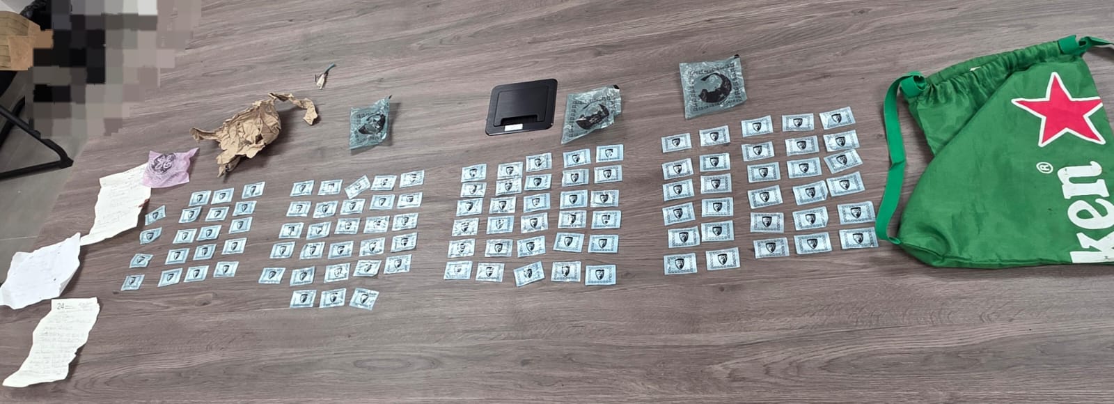 Policía de Santiago detiene otra vez a el “Pantera”, en moto hechiza y alterada, y con más de 100 envoltorios de droga