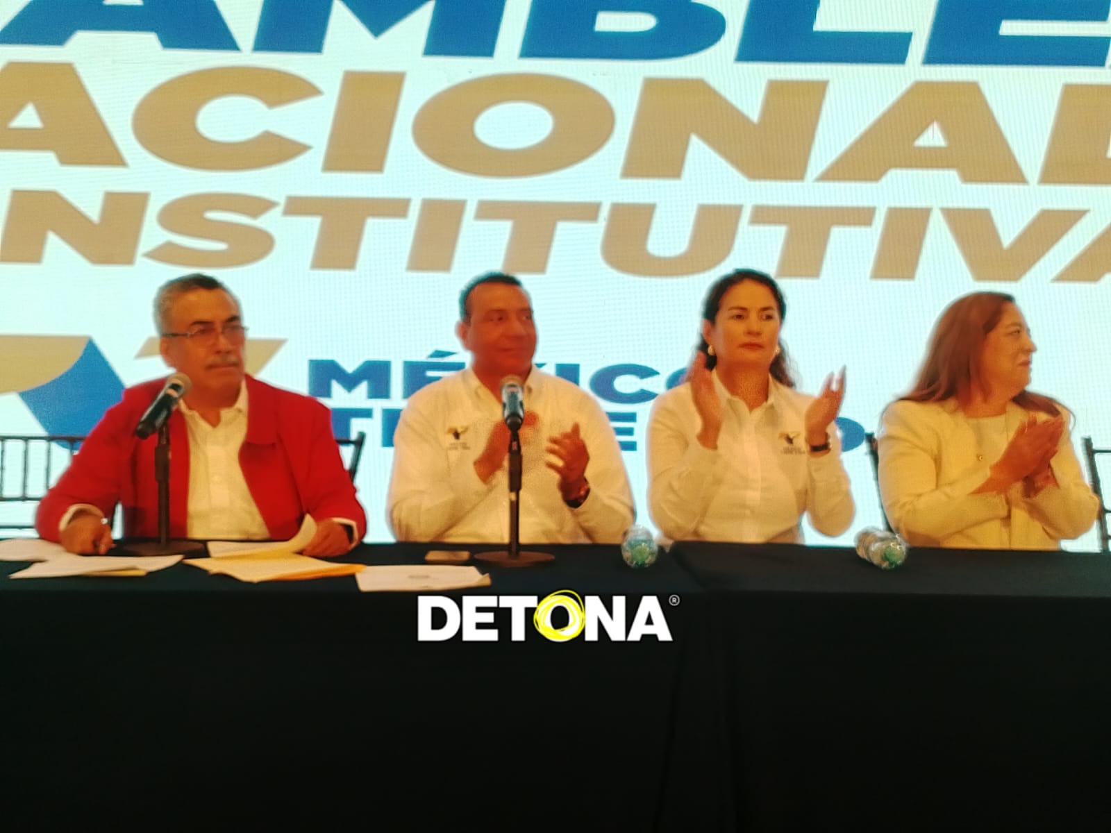 Fotos por Grupo DETONA®