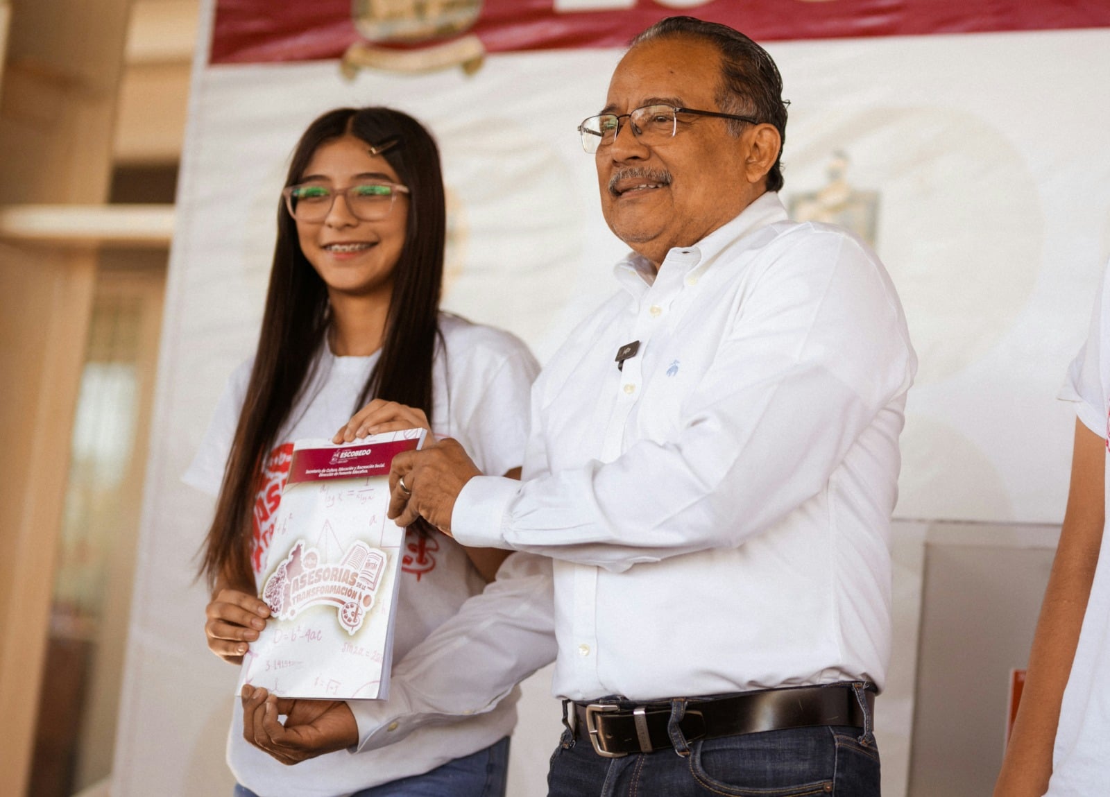 El Nuevo León que sigue se construye con jóvenes preparados: Andrés Mijes