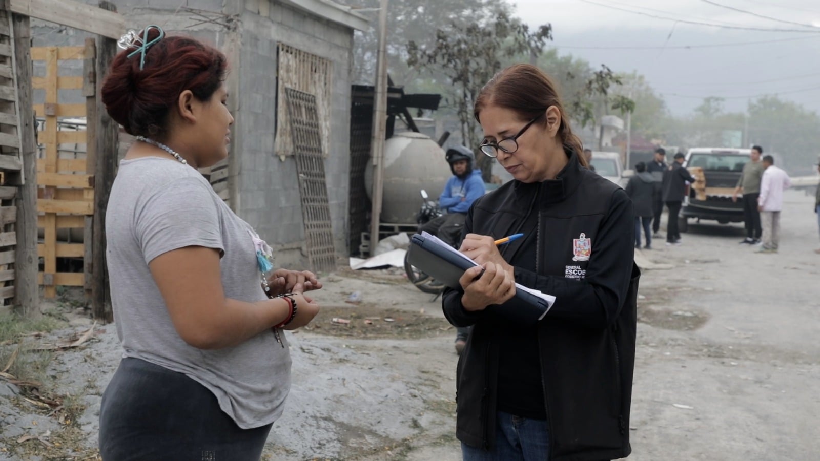 Apoya Escobedo a familias afectadas por incendio en la nueva esperanza