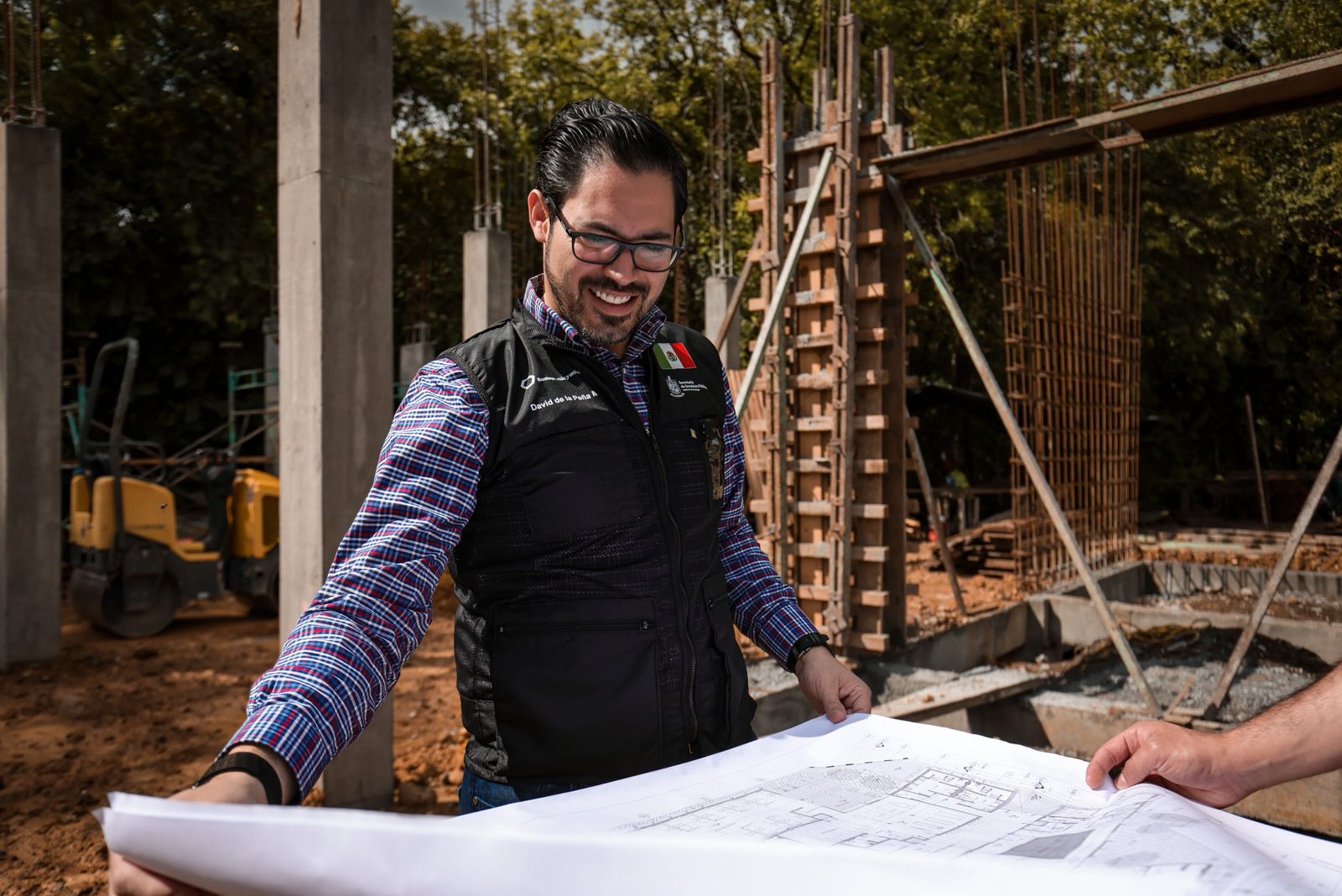 Supervisa David de la Peña avance del centro integral de cuidados
