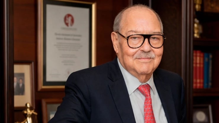 Javier Coello Trejo.