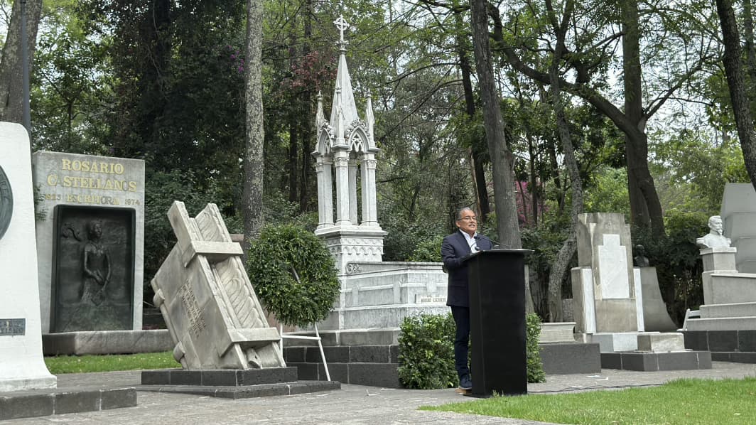 Rinde 4T Norteña guardia de honor a Mariano Escobedo en CDMX