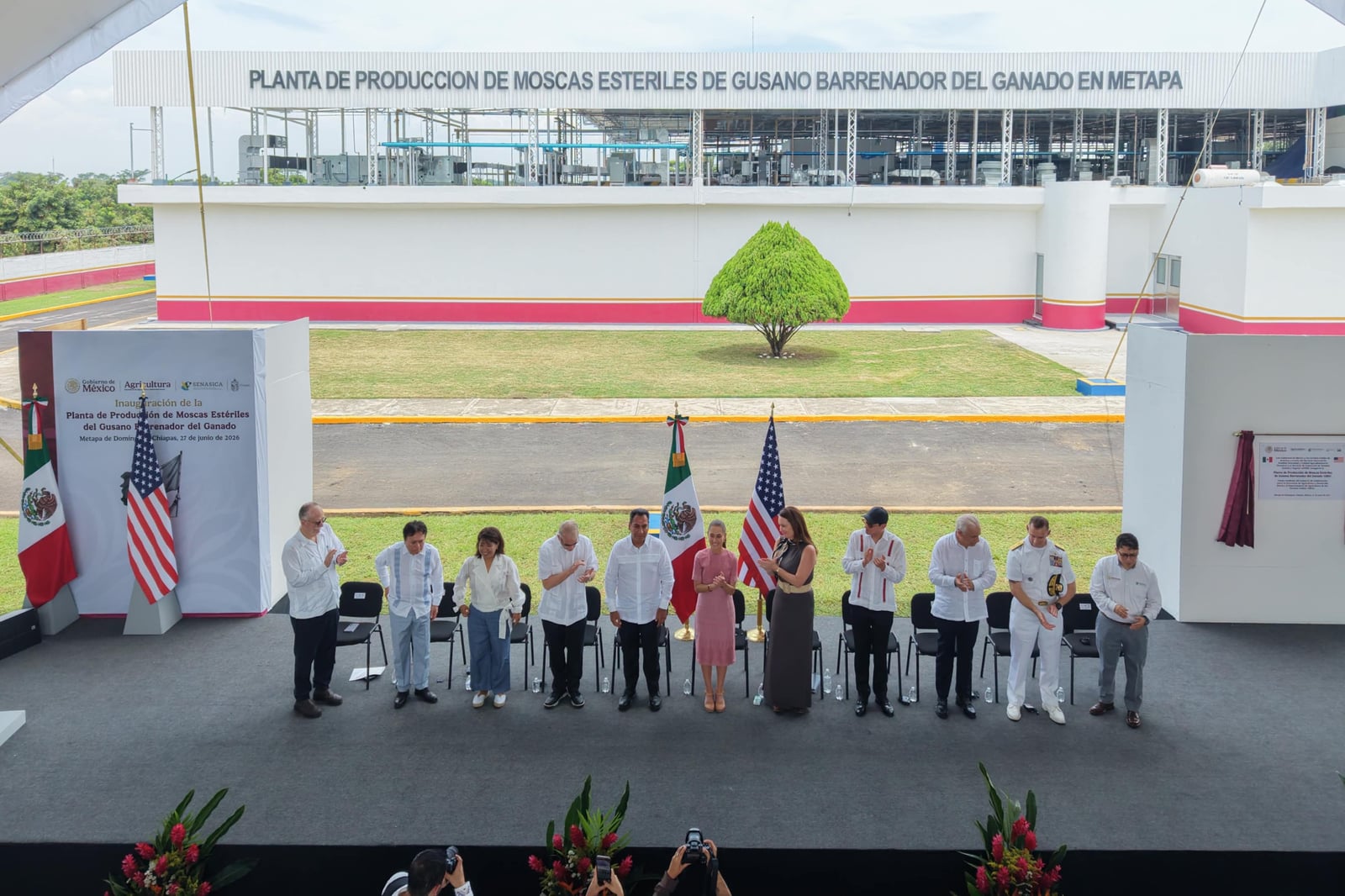 Sheinbaum inaugura planta binacional contra el gusano barrenador en Chiapas.