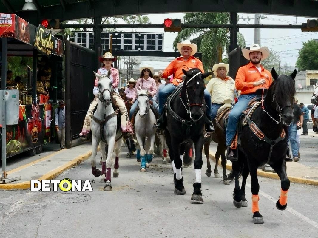 Cabalgata exhibe división en el equipo de Samuel