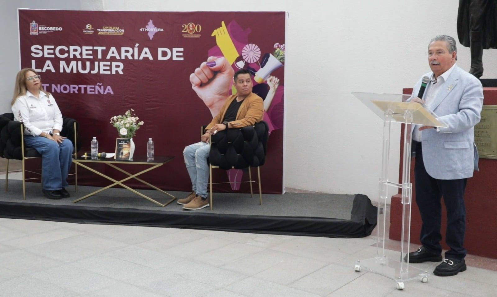 Con un Conversatorio, Escobedo fomenta la salud mental masculina