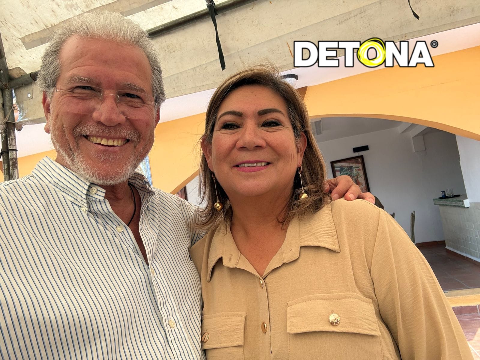 Laura Paula López Sánchez, secretaria de ayuntamiento de "Guadalupe", NL, buena amiga de Grupo DETONA®