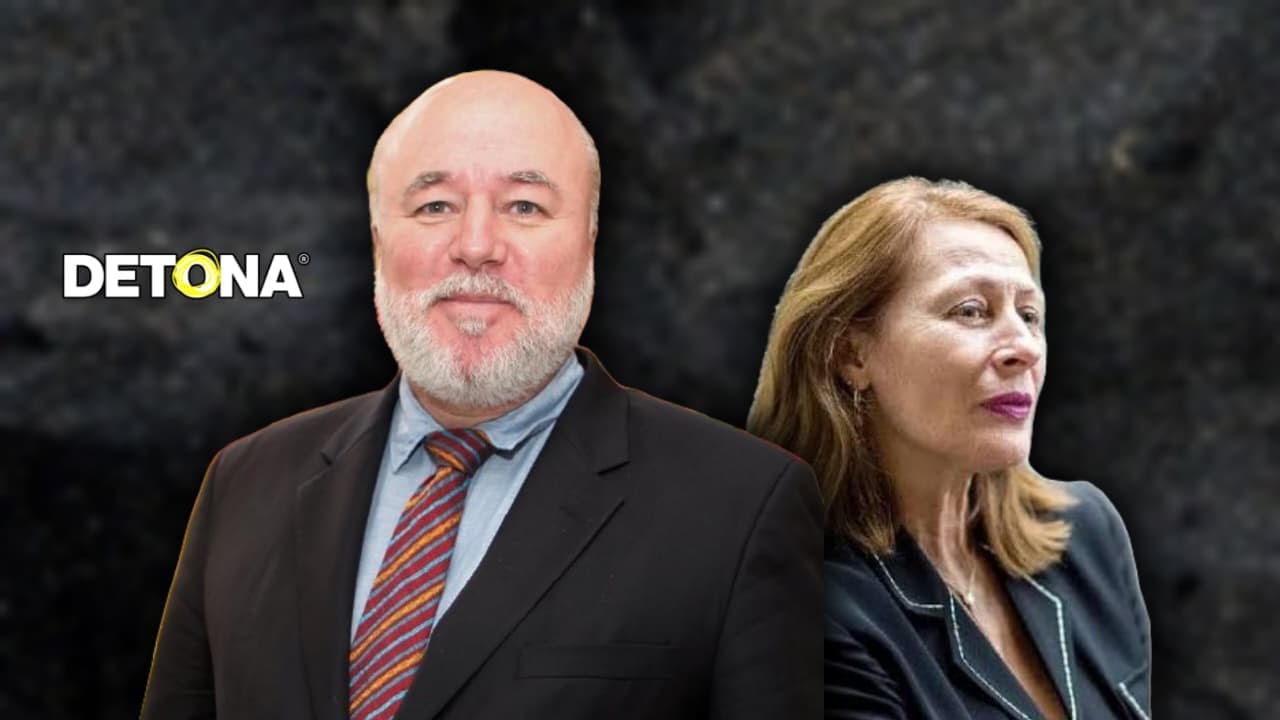 Manuel y Tatiana Clouthier Carrillo. Diseño por Edwin Sánchez Landeros, Grupo DETONA®