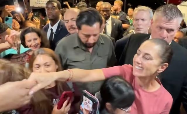Claudia Sheinbaum es recibida por mexicanos en Nueva York. Foto: @Claudiashein
