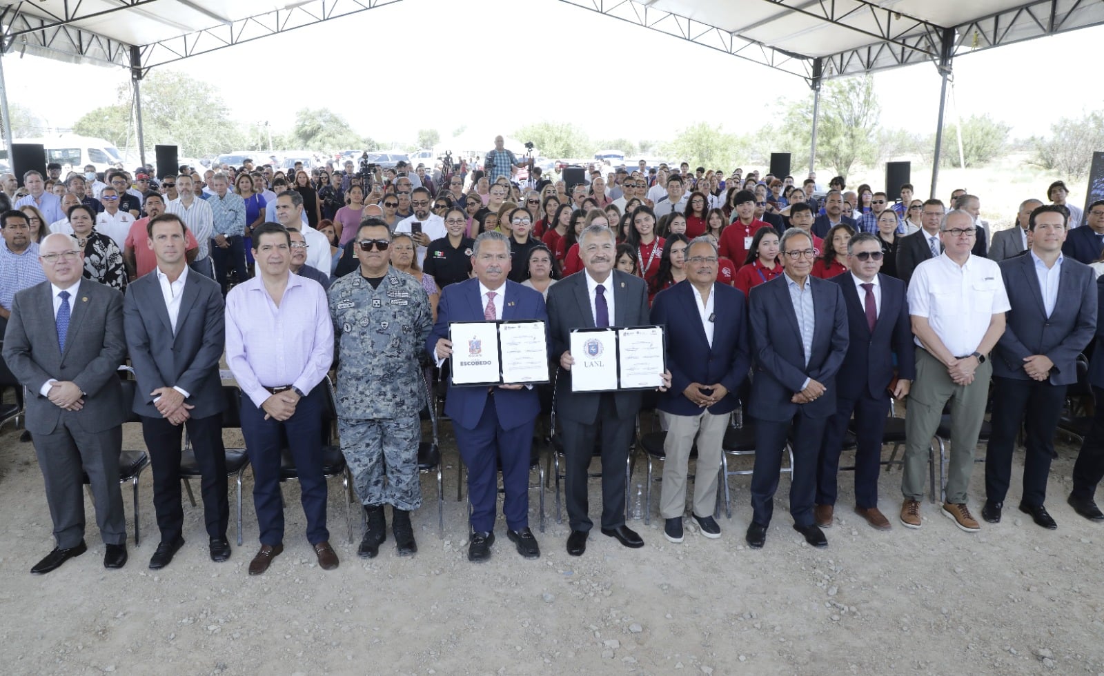 Otorga Escobedo predio a UANL para unidad académica y hospital universitario